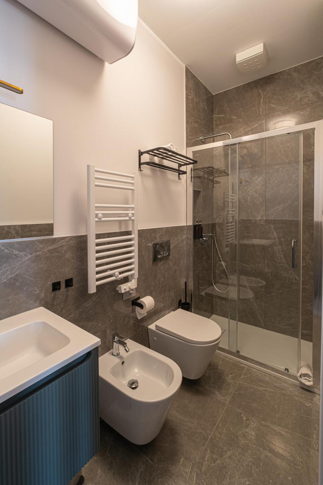 23 Suites Триест Екстериор снимка