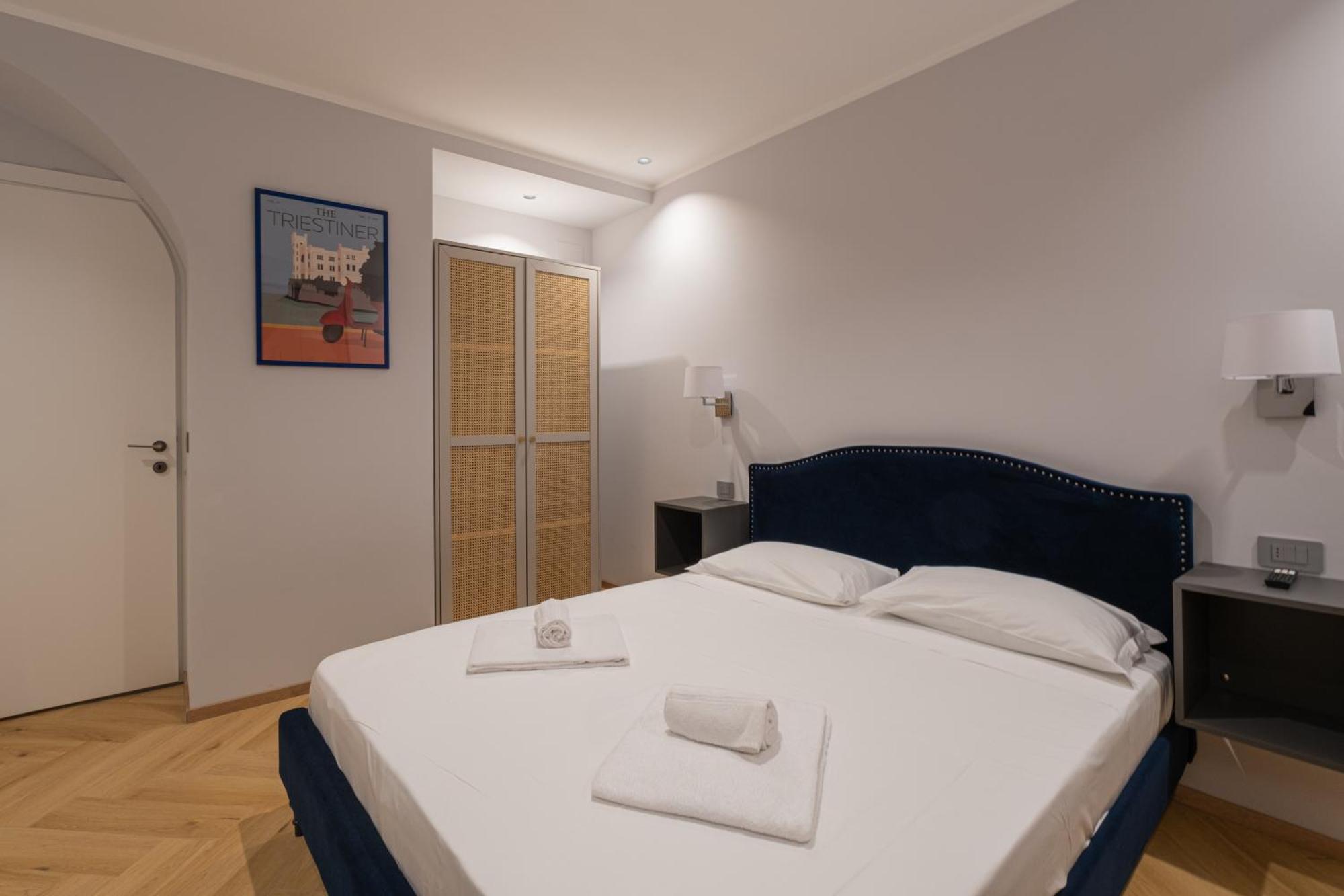 23 Suites Триест Екстериор снимка
