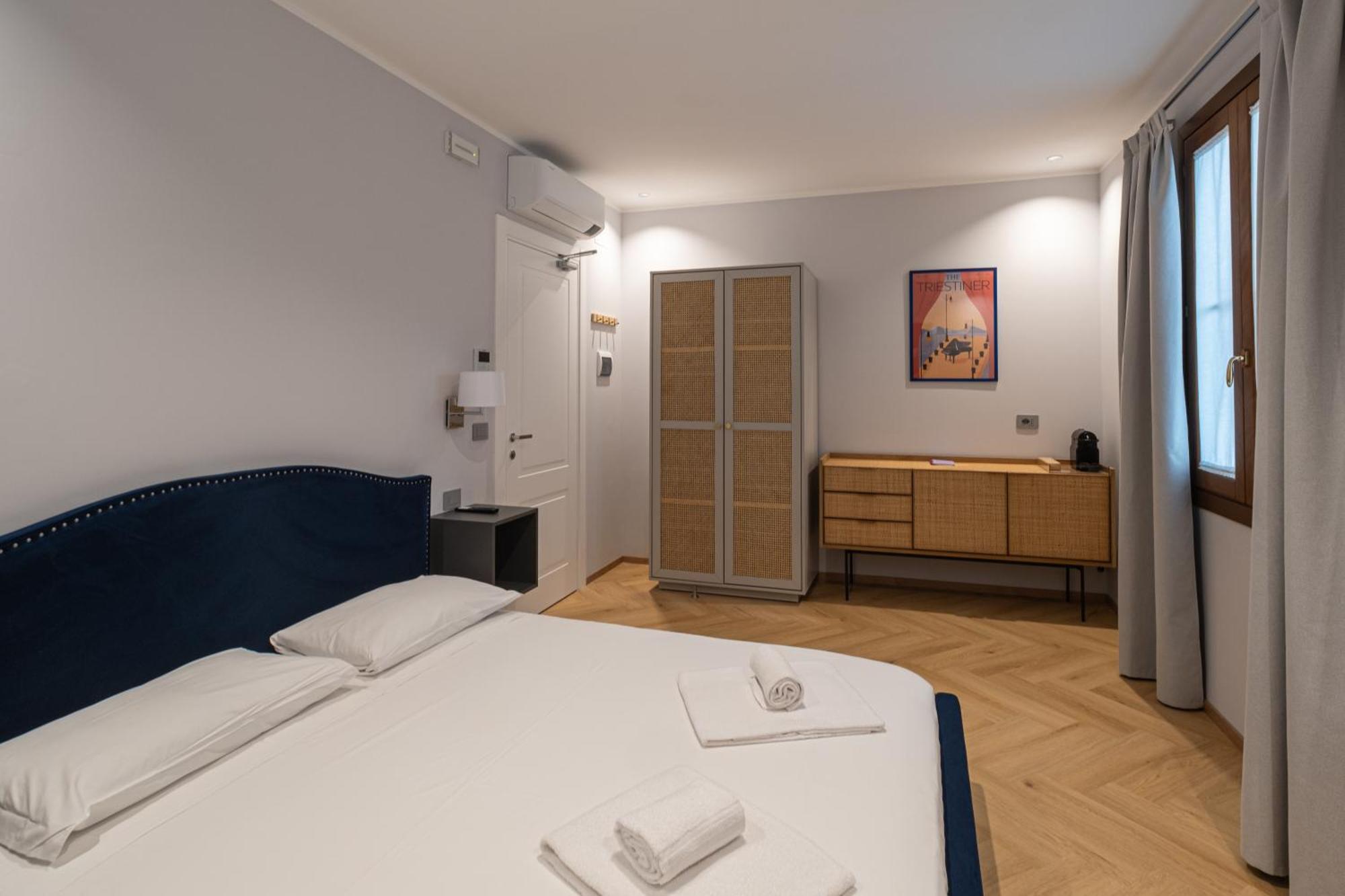 23 Suites Триест Екстериор снимка
