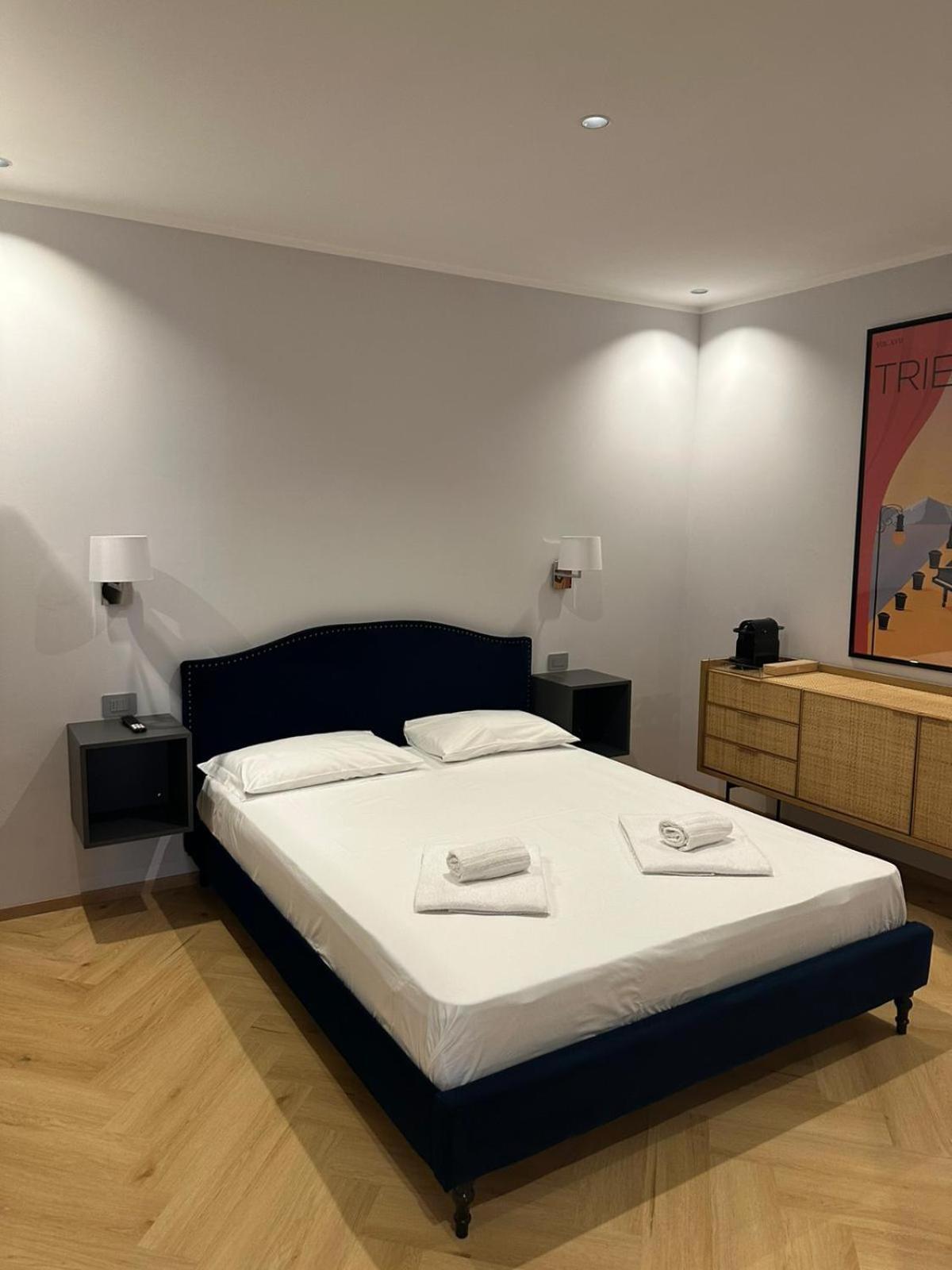 23 Suites Триест Екстериор снимка